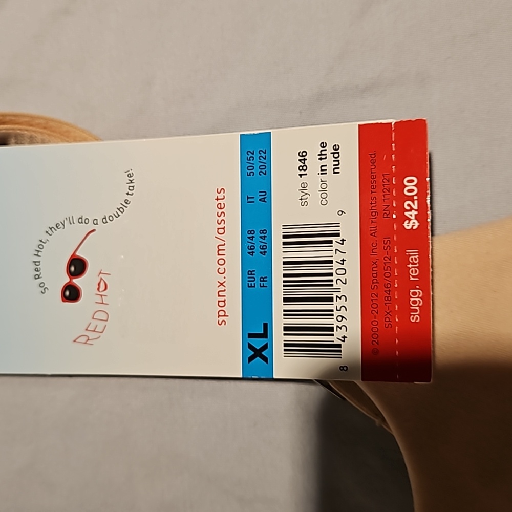 Spanx Red Hot Assets Cami - NWT - Picture 3 of 5